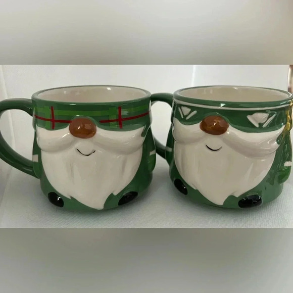SET: 2- 3D Gnomes mugs. - Picture 10 of 12